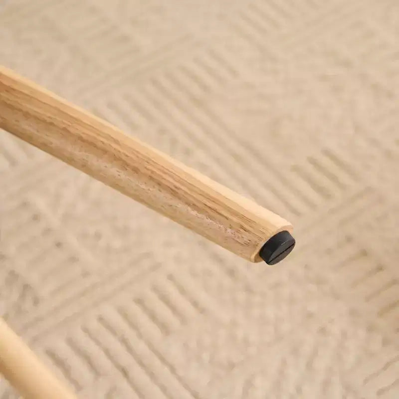 Fauteuil d'appoint à dossier haut capitonné Patchwork FERPIT avec pieds en bois d'hévéa