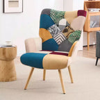 Fauteuil d'appoint à dossier haut capitonné Patchwork FERPIT avec pieds en bois d'hévéa