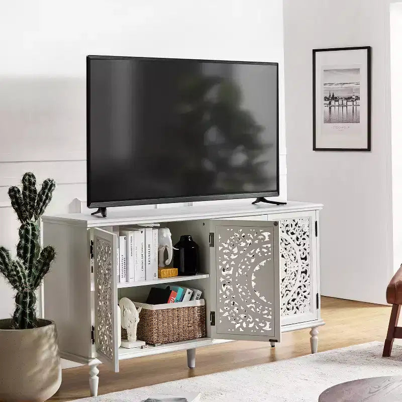 Bahut Emathides de 63 po de large avec pieds en bois massif et éclairage | KARAT HOME