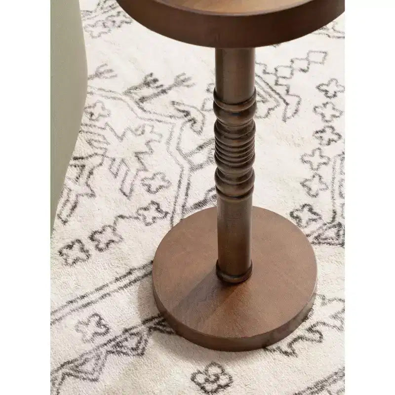 Kate et Laurel - Table d'appoint piédestal Bellport
