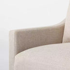 Fauteuil pivotant rembourré Vivian Park - Threshold conçu avec Studio McGee