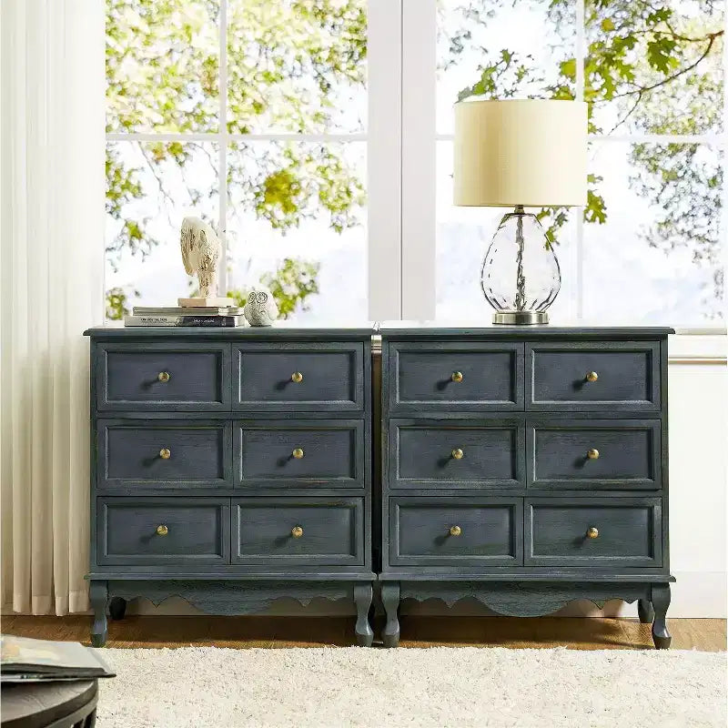Ensemble de 2 commodes d'appoint traditionnelles Galatea de 81 cm en bois massif avec 3 tiroirs et station de charge | HULALA HOME