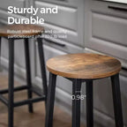 VASAGLE Lot de 2 tabourets de bar, chaises de bar, cadre en acier, 65 cm de haut, pour cuisine et salle à manger, montage facile, design industriel, marron rustique et noir