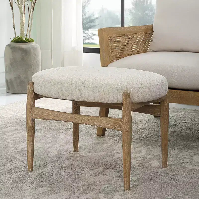 Banc en tissu texturé blanc cassé Uttermost Acrobat 24 1/2L
