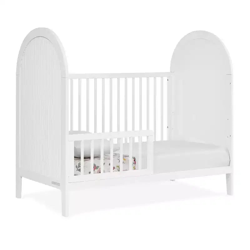 Lit de bébé convertible 4-en-1 Eloise de Delta Children – Certifié Greenguard Gold