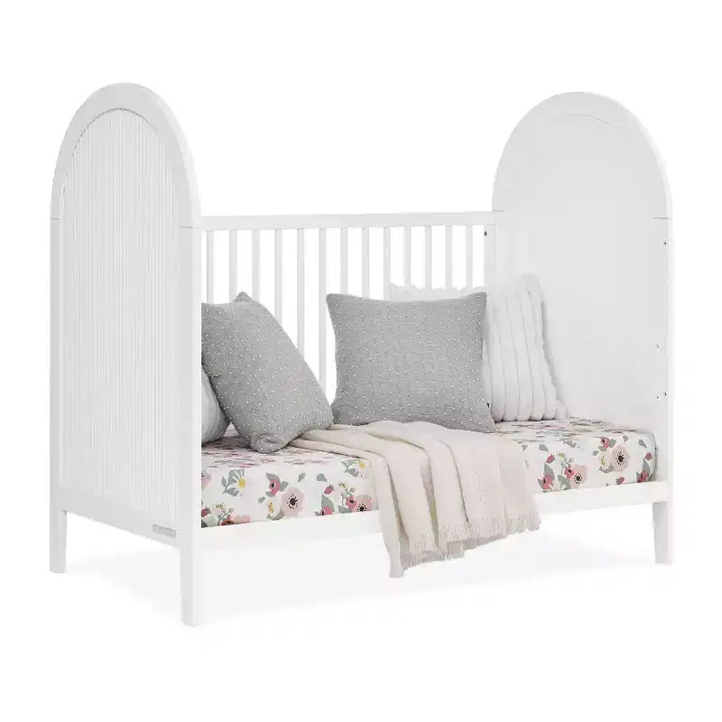 Lit de bébé convertible 4-en-1 Eloise de Delta Children – Certifié Greenguard Gold
