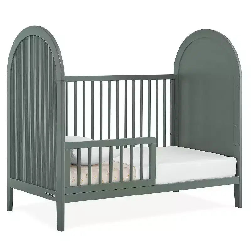 Lit de bébé convertible 4-en-1 Eloise de Delta Children – Certifié Greenguard Gold