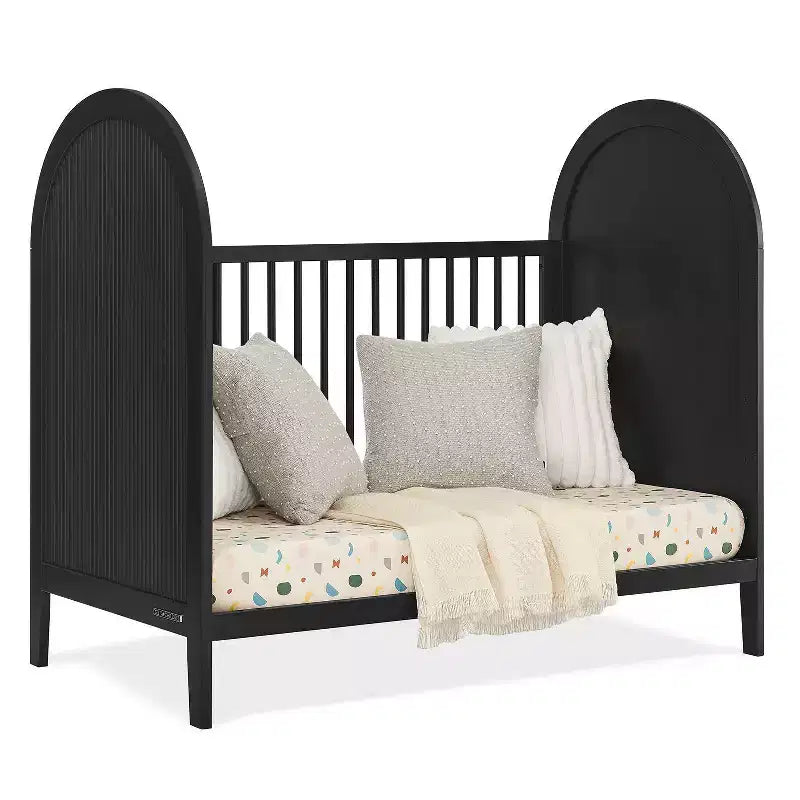 Lit de bébé convertible 4-en-1 Eloise de Delta Children – Certifié Greenguard Gold