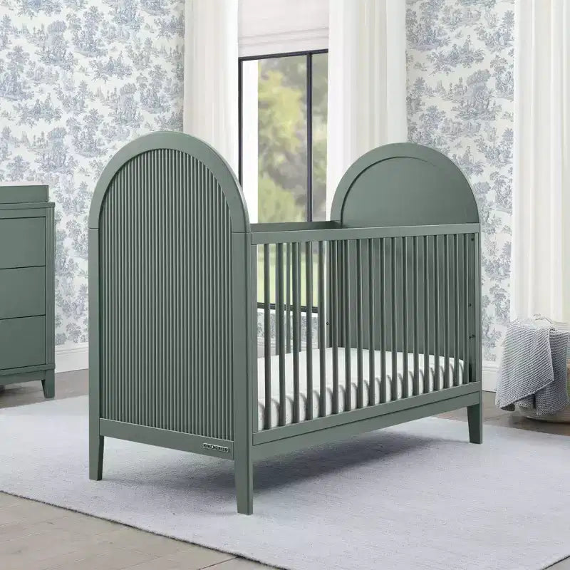 Lit de bébé convertible 4-en-1 Eloise de Delta Children – Certifié Greenguard Gold