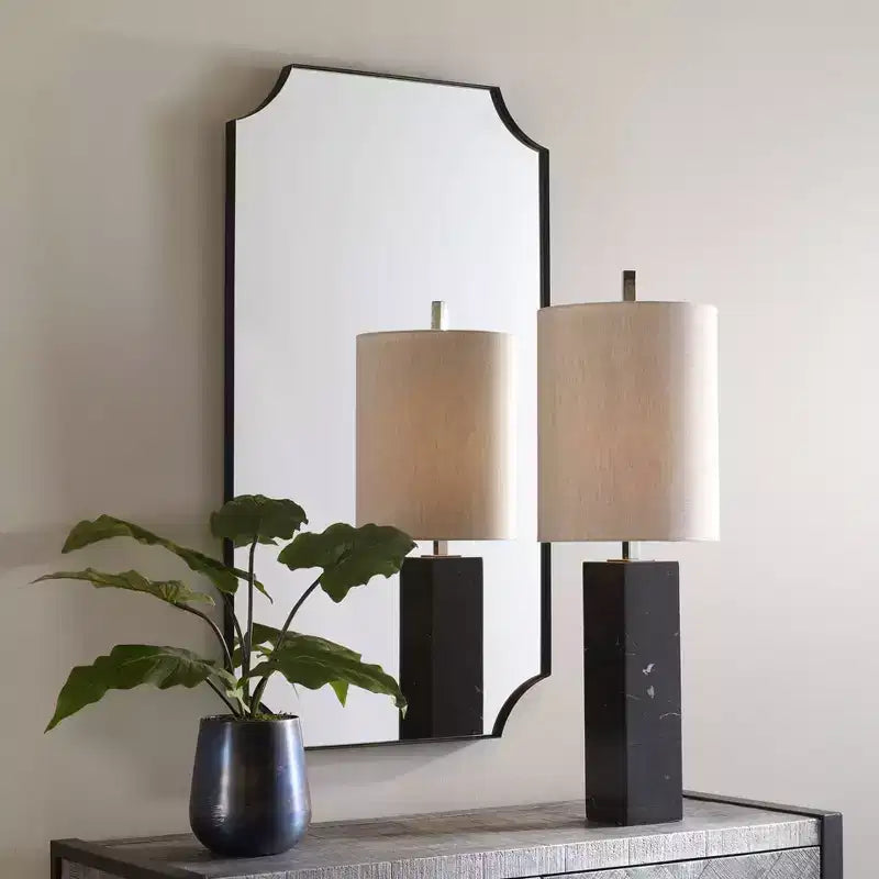 Miroir mural Uttermost Lennox noir satiné 22 1/4 x 40 1/4