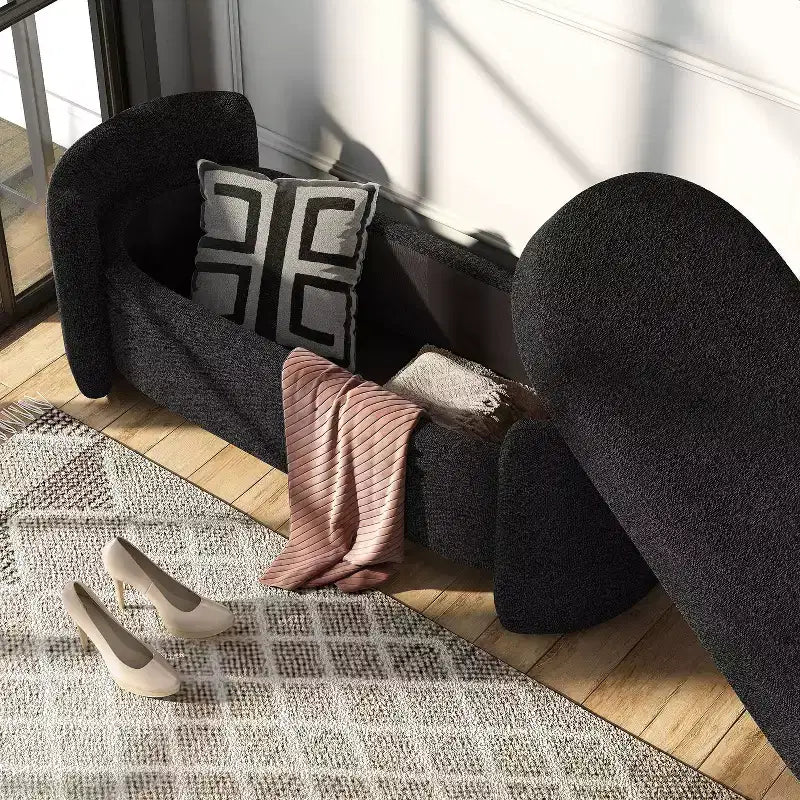 Banc de rangement Makine Glam Boucle pour chambre et entrée - HOMES: Inside + Out