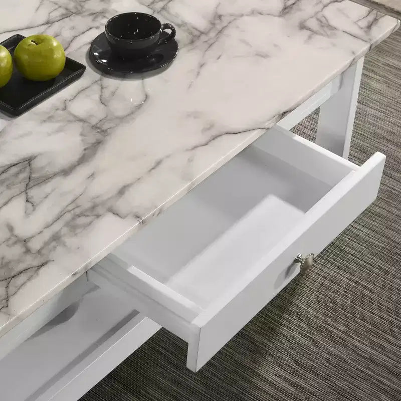 Lot de 4 tables basses Minsay avec plateau en faux marbre et rangement - HOMES: Inside + Out
