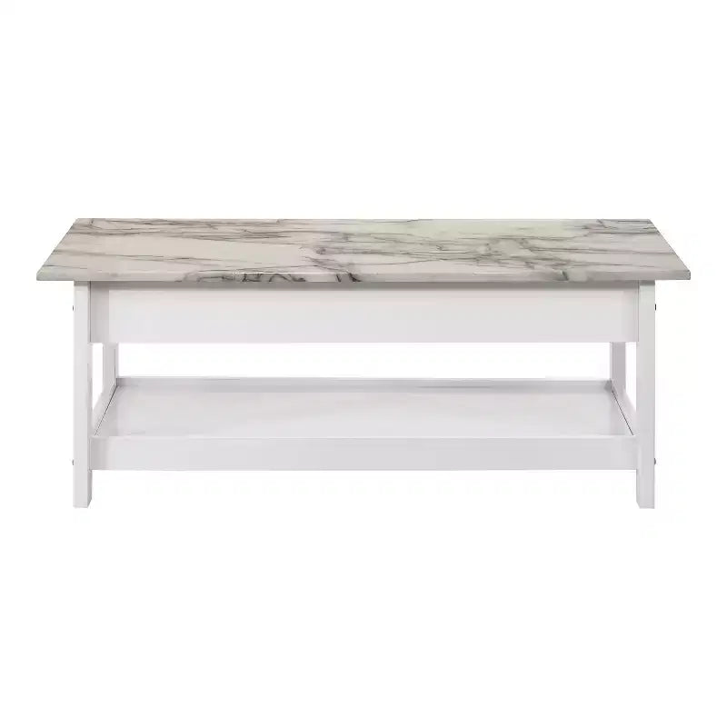 Lot de 4 tables basses Minsay avec plateau en faux marbre et rangement - HOMES: Inside + Out