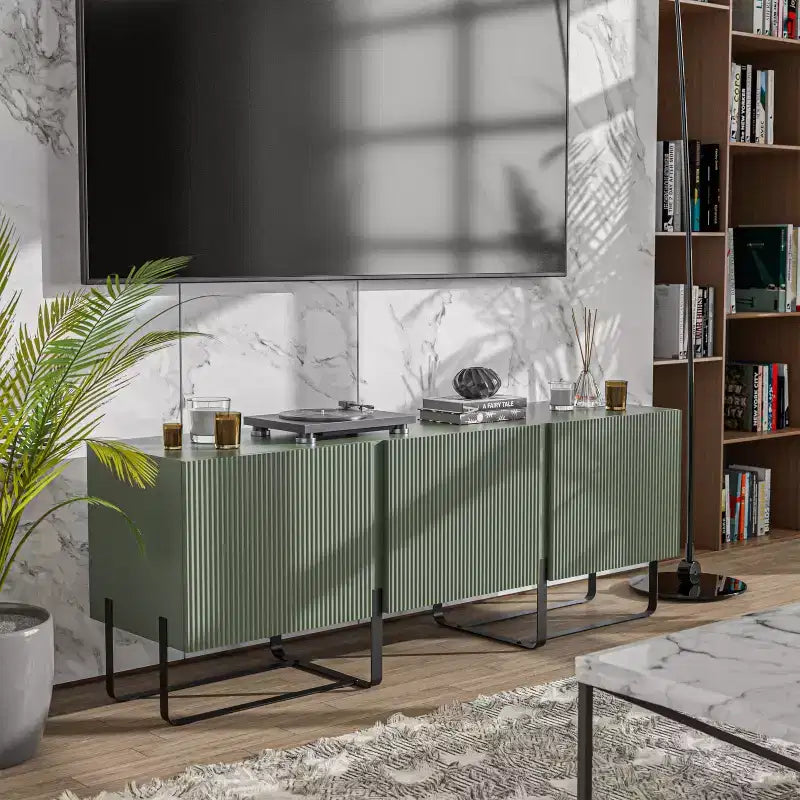 Meuble TV Forast Modern 3 portes de rangement 24/7 Shop At Home pour téléviseurs jusqu'à 65 pouces