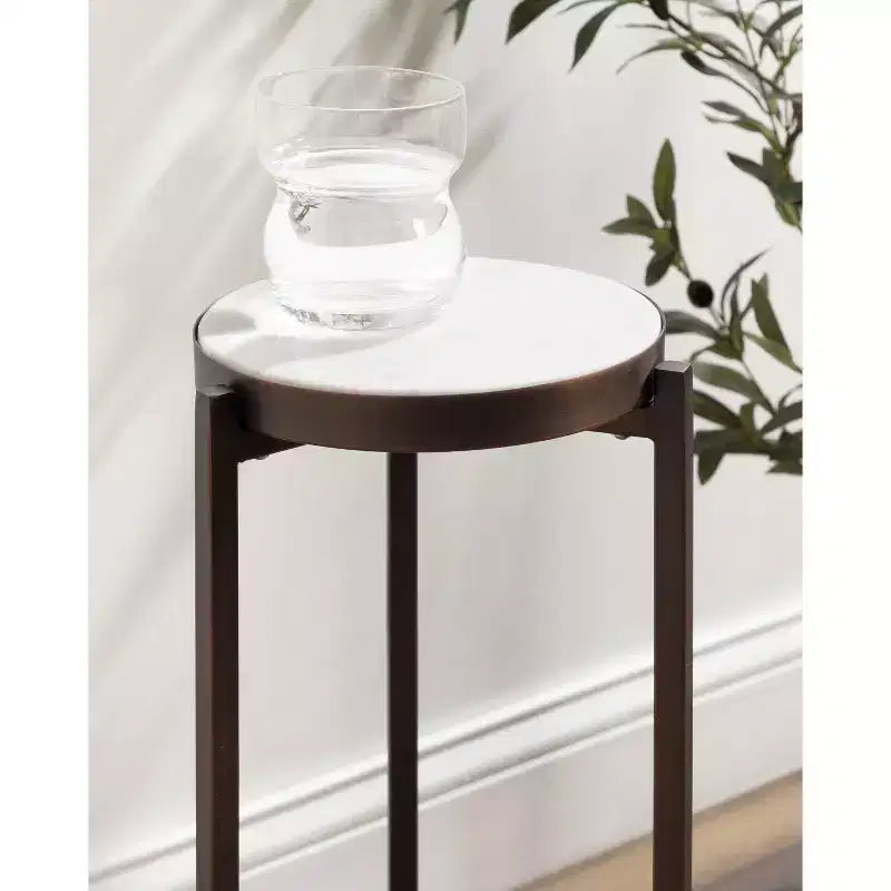 Table d'appoint chic Kate and Laurel Aguilar