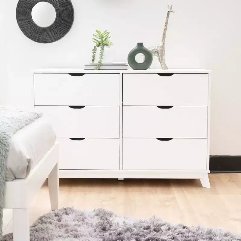 Commode à 6 tiroirs Pensy en bois massif de style Mid-Century Modern - Powell