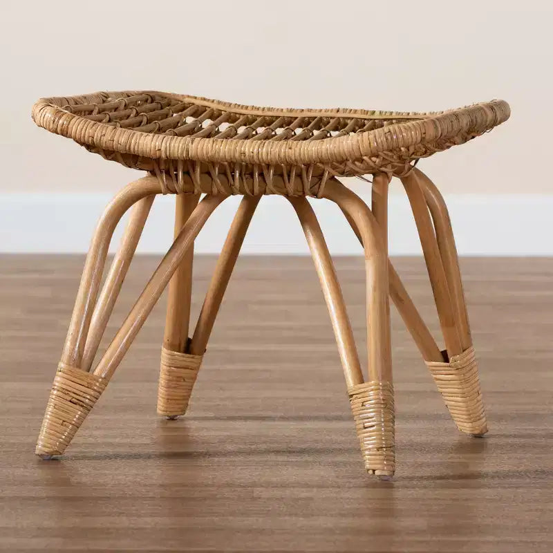 Repose-pieds en rotin marron naturel de style bohème moderne bali & pari Earvin