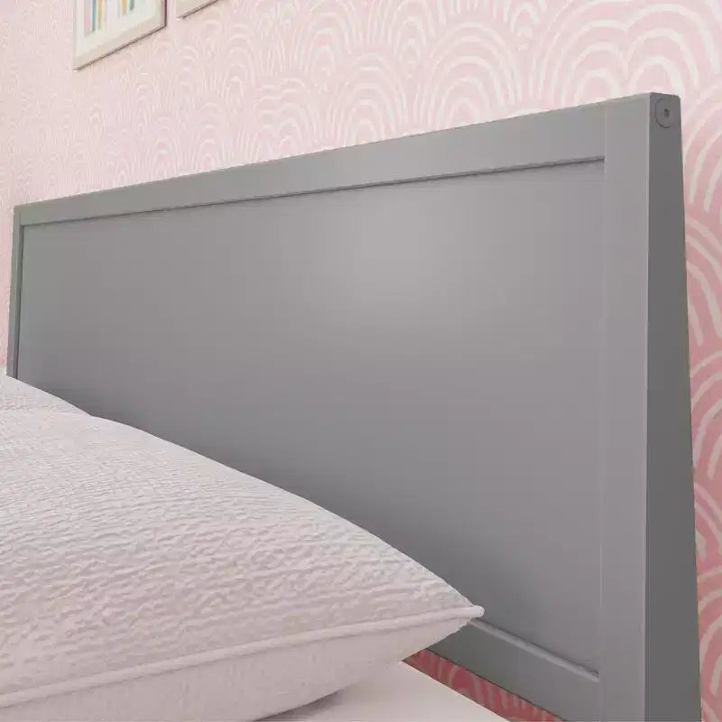 Cadre de lit double Max & Lily, plateforme classique en bois massif avec tête de lit pour enfants