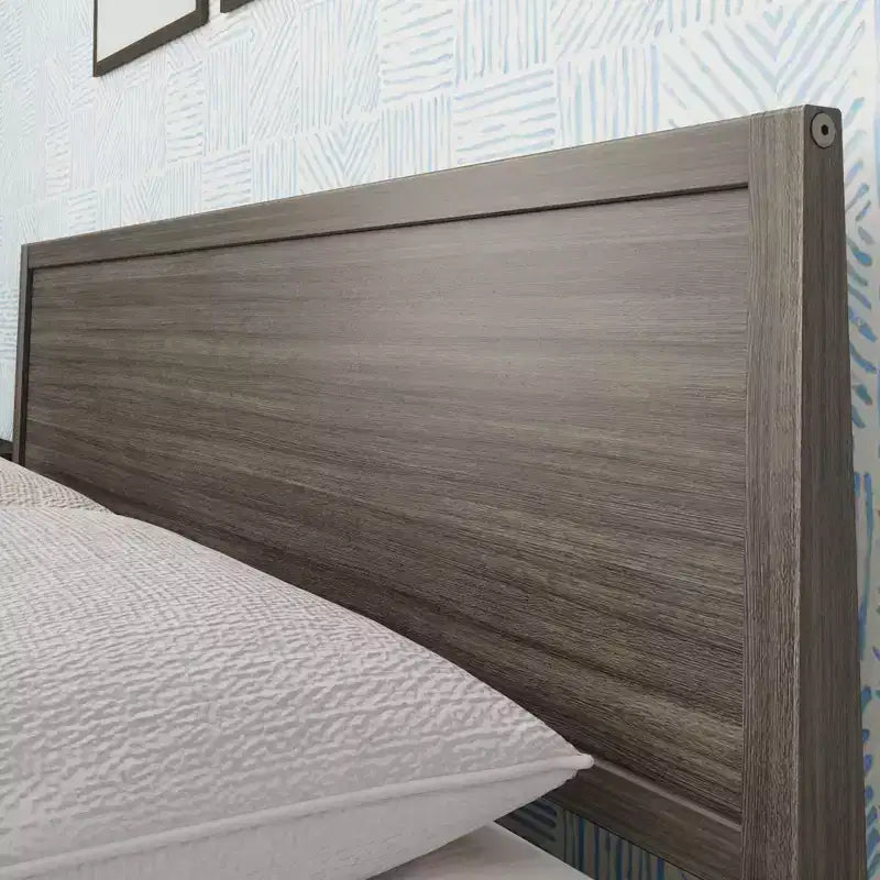 Cadre de lit double Max & Lily, plateforme classique en bois massif avec tête de lit pour enfants
