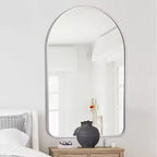 Miroir mural décoratif Dovelina, forme rectangulaire simple et moderne avec bord supérieur arrondi
