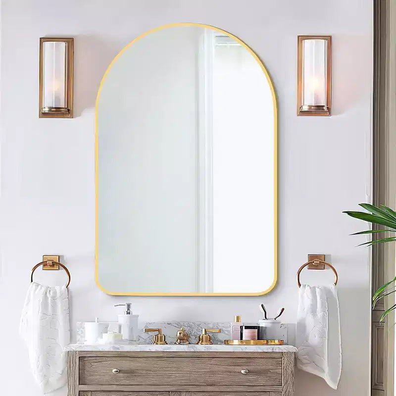 Miroir mural décoratif Dovelina, forme rectangulaire simple et moderne avec bord supérieur arrondi