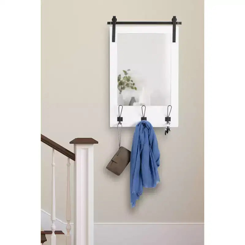 Miroir mural fonctionnel Cates 18 x 28 - Kate & Laurel All Things Decor