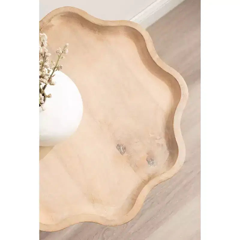 Table d'appoint en bois à bords festonnés Kate and Laurel Alezar