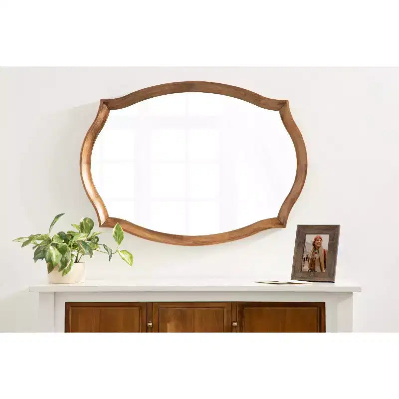Miroir mural festonné Hatherleigh 24x34 Kate & Laurel All Things Decor