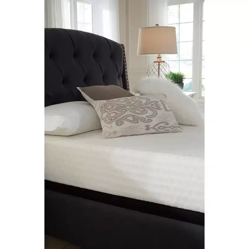 Matelas en mousse à mémoire de forme ferme 10 po Chime de Signature Design by Ashley