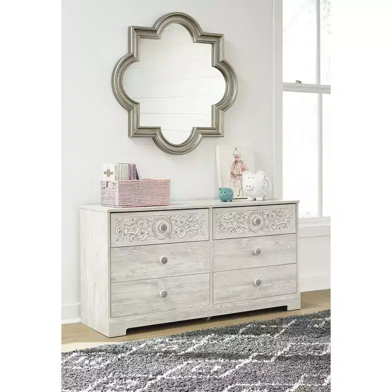 Commode 6 tiroirs Signature Design by Ashley Casual Paxberry, finition blanchie
