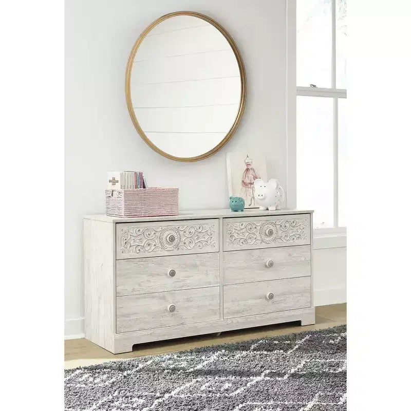 Commode 6 tiroirs Signature Design by Ashley Casual Paxberry, finition blanchie