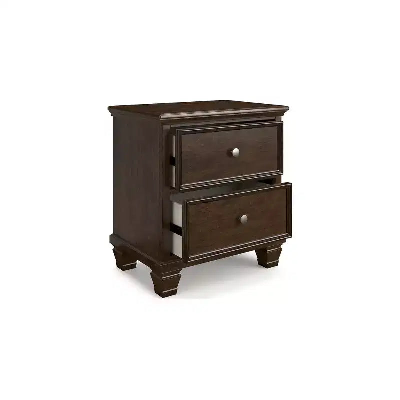 Table de chevet classique à 2 tiroirs Danabrin de Signature Design by Ashley pour chambre à coucher, brun foncé