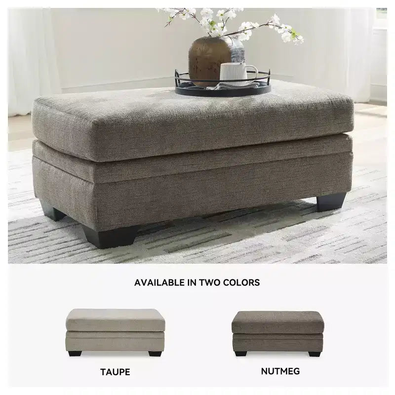 Repose-pieds rembourré Stonemeade de Signature Design by Ashley, couleur noix de muscade