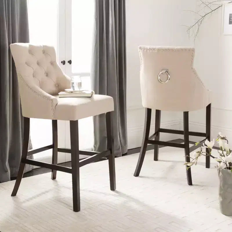 Tabouret de bar à dossier ailé capitonné Eleni (Lot de 2) - BST6304 - Safavieh