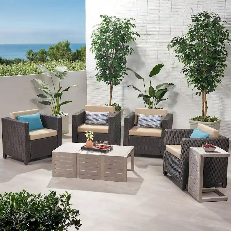 Ensemble de mobilier d'extérieur 8 pièces Puerta avec coussins par Christopher Knight Home