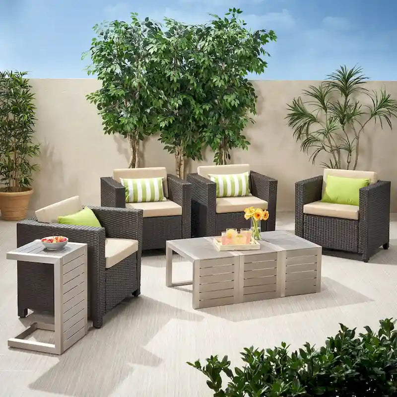 Ensemble de mobilier d'extérieur 8 pièces Puerta avec coussins par Christopher Knight Home