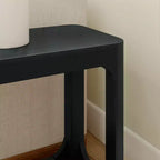 Table d'appoint rectangulaire Plank+Beam avec étagère, Table d'appoint fine pour salon
