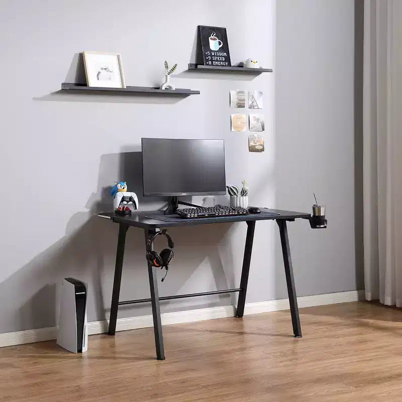 Bureau de jeu avec lumières LED et support de casque – Articles essentiels pour la chambre