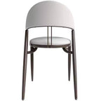 Chaise de salle à manger moderne en cuir LeisureMod Venice, chaise d'appoint rembourrée à dossier ouvert, pieds en métal, parfaite pour une salle à manger du milieu du siècle, aucun assemblage requis