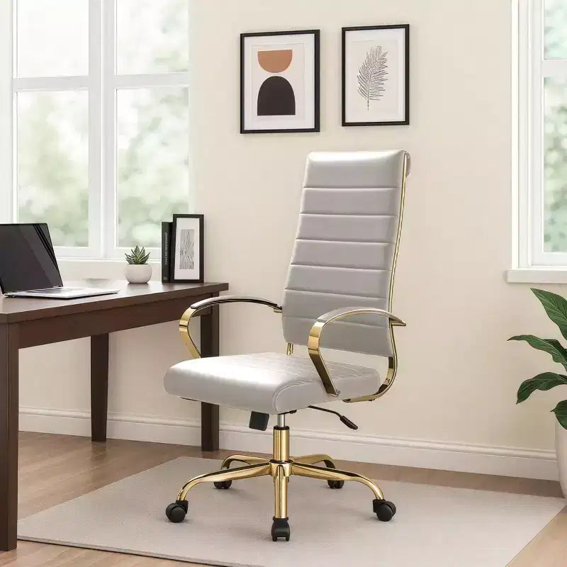 Chaise de bureau LeisureMod Benmar en cuir nervuré à dossier haut - Chaise de bureau exécutive moderne pivotante et inclinable - Base dorée