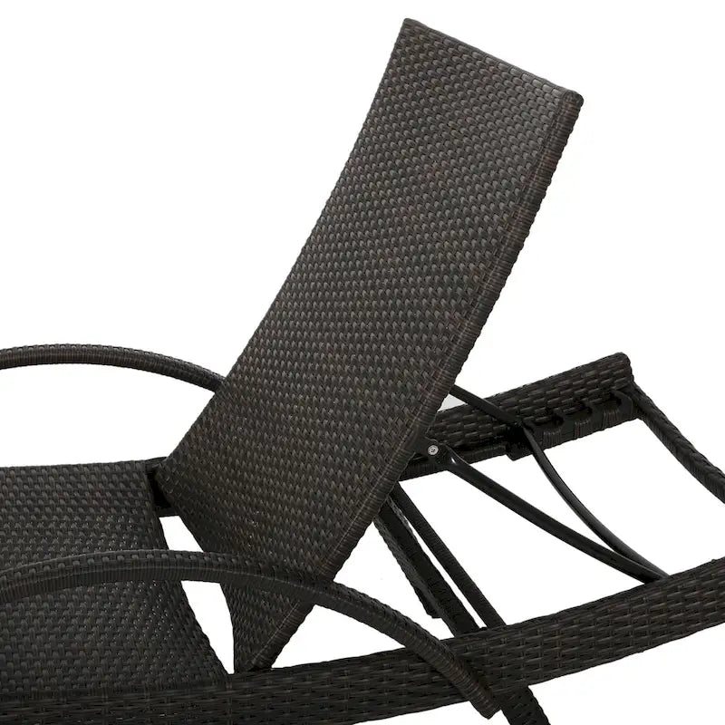 Chaises longues inclinables en osier avec accoudoirs Salem (lot de 4) par Christopher Knight Home