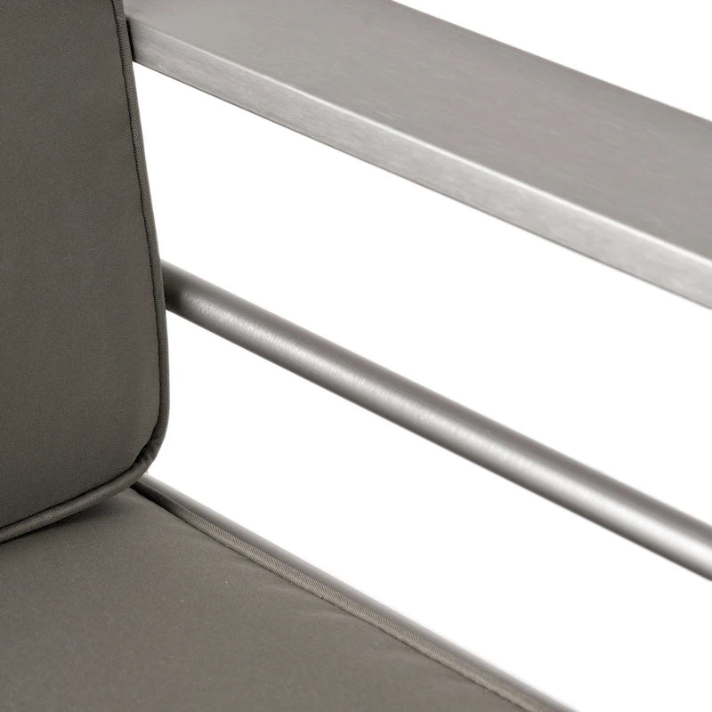 Ensemble de conversation en aluminium 2 places avec fauteuils de club et poufs pour l'extérieur Cape Coral de Christopher Knight Home