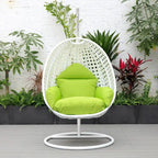 Fauteuil suspendu de jardin œuf avec coque en osier blanc et cadre en fer pour l'intérieur, le patio, le porche, le jardin et l'arrière-cour