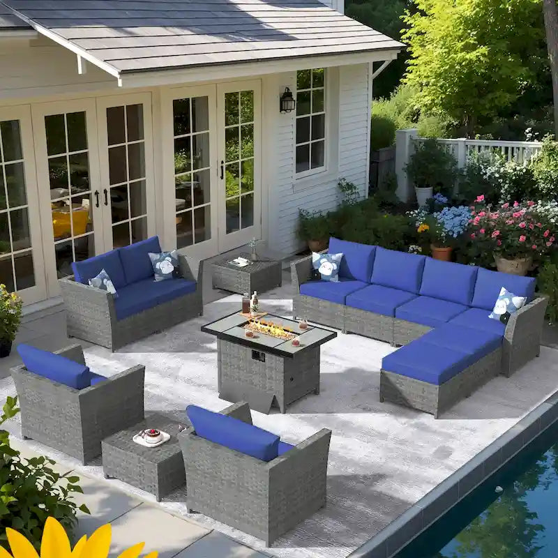 Ensemble de meubles de patio 13 pièces XIZZI avec foyer extérieur en osier