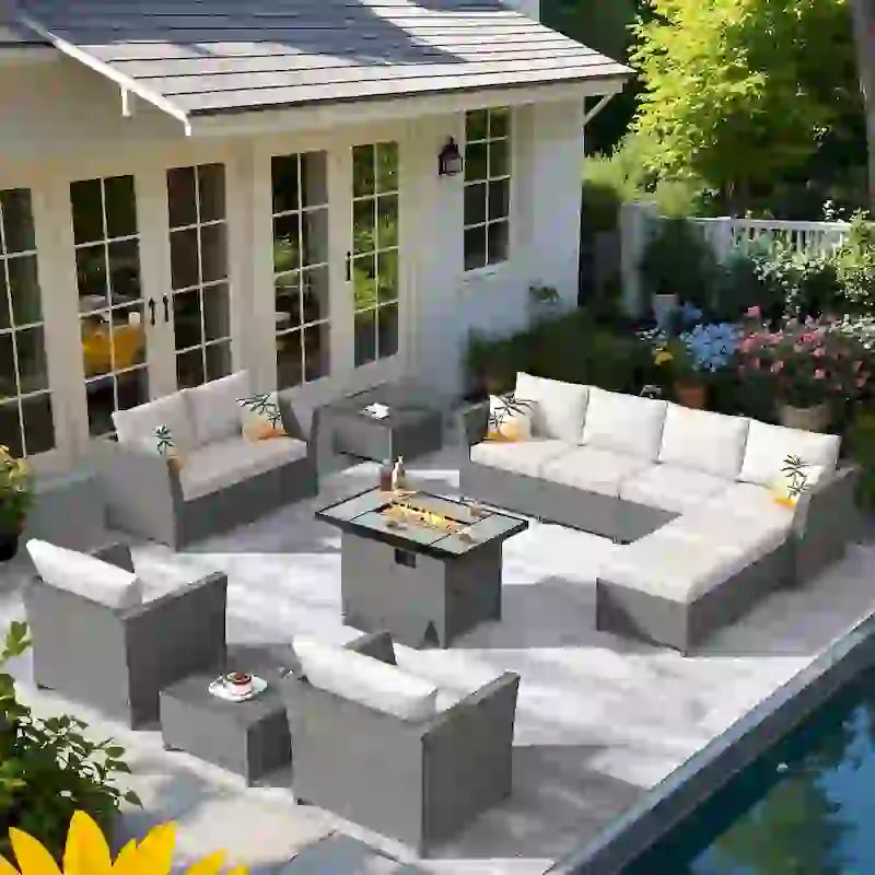 Ensemble de meubles de patio 13 pièces XIZZI avec foyer extérieur en osier