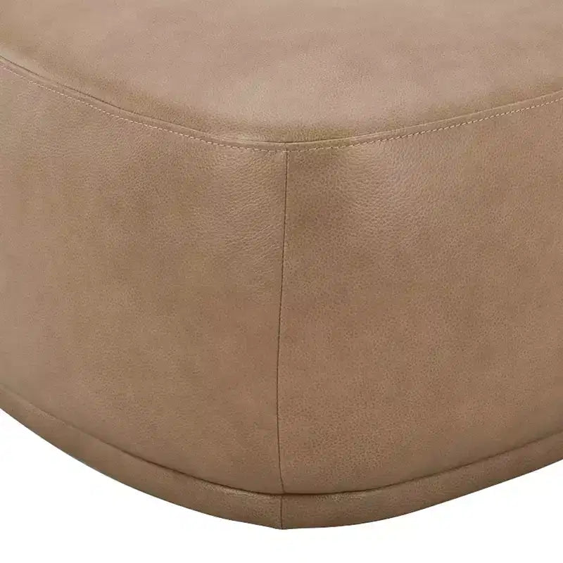 Pouf de cocktail triangulaire arrondi Pebble de 112 cm Jennifer Taylor Home