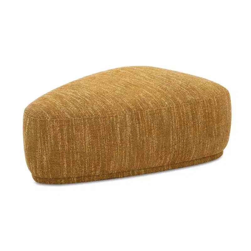 Pouf de cocktail triangulaire arrondi Pebble de 112 cm Jennifer Taylor Home