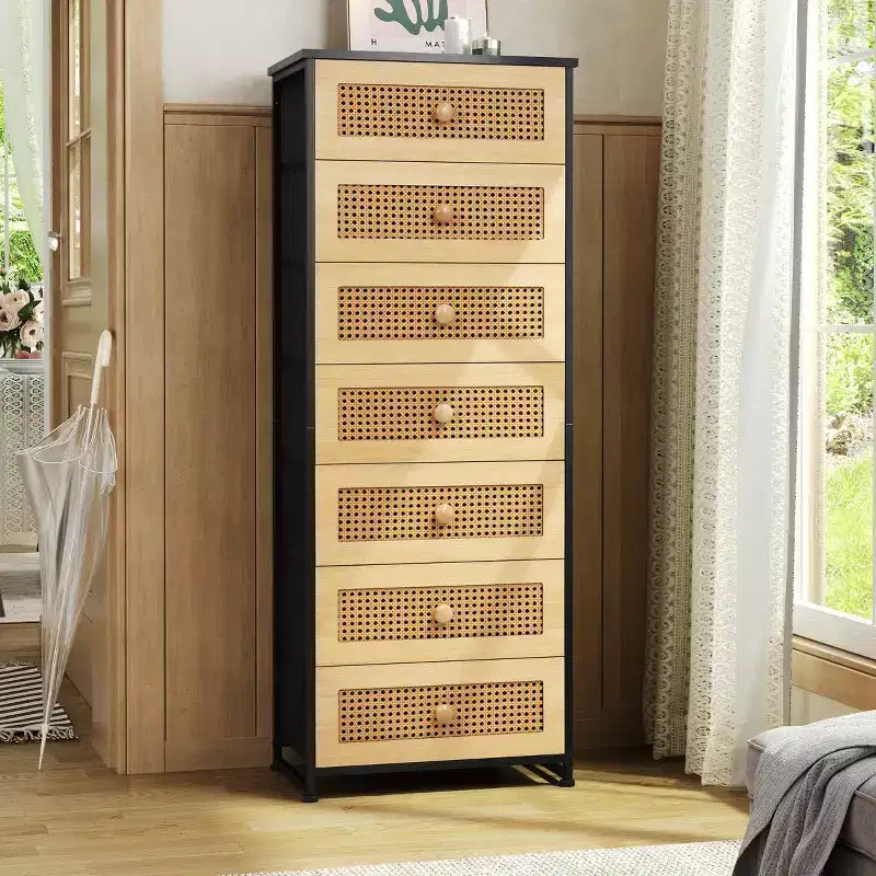 Crestlive Products Commode haute pour chambre à coucher, tour de rangement en tissu à 7 tiroirs pour chambre à coucher.