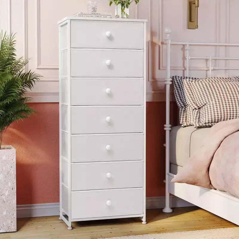 Crestlive Products Commode haute pour chambre à coucher, tour de rangement en tissu à 7 tiroirs pour chambre à coucher.