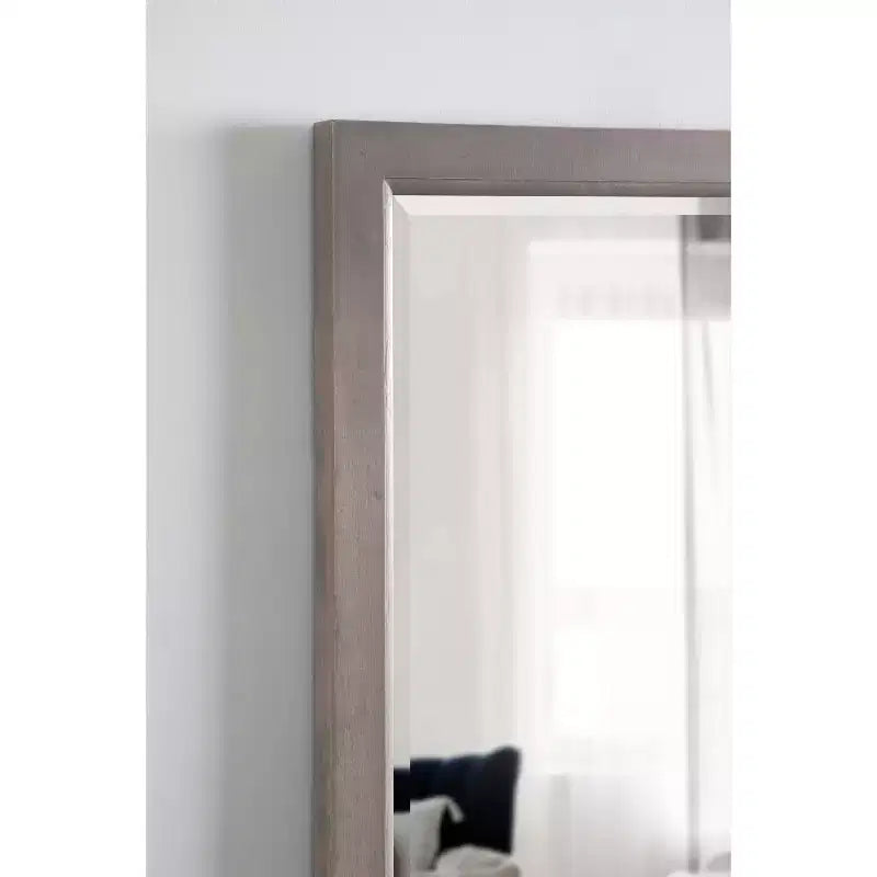 Miroir mural décoratif encadré en bois Hogan - Kate & Laurel All Things Decor